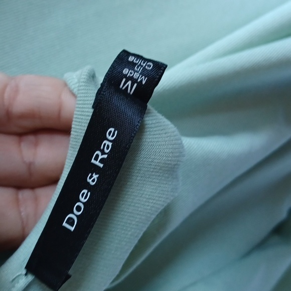 Anthropologie Doe & Rae NWT Mint Green Smocked Ruffled Sleeve Loose Blouse M - Picture 4 of 7